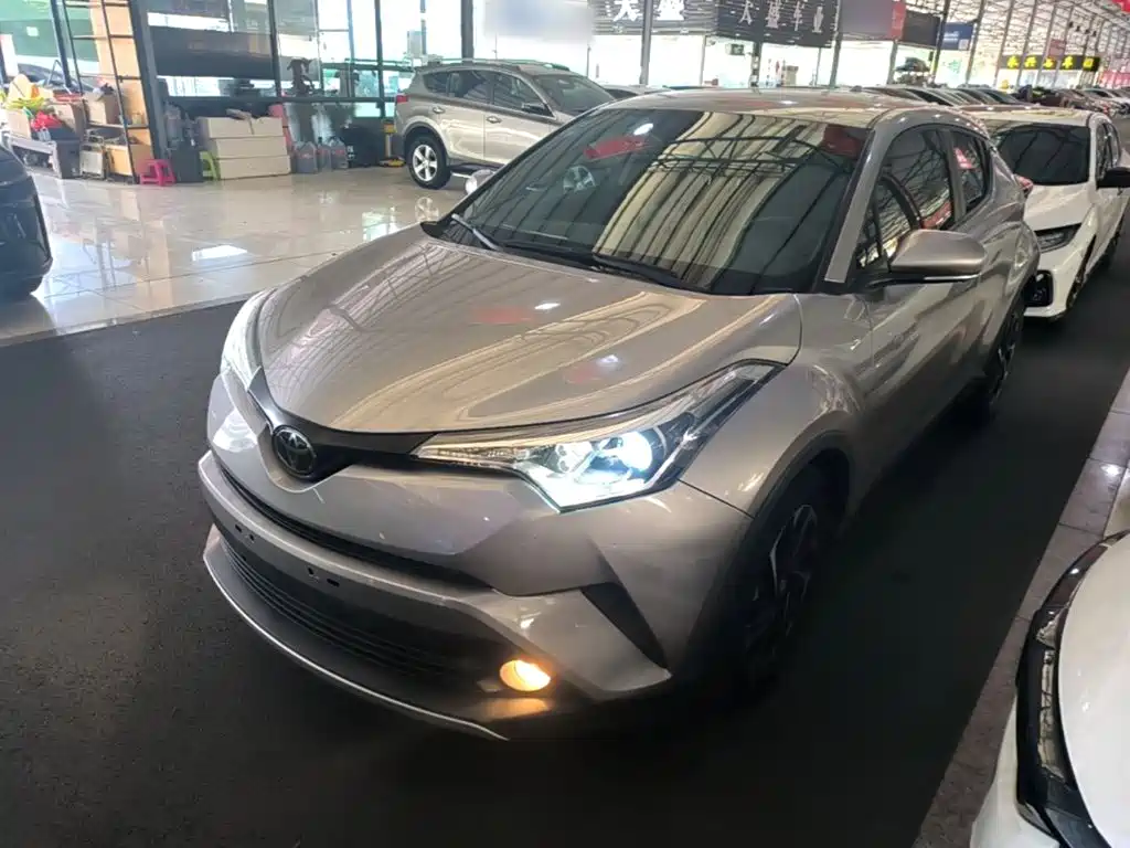 Toyota IZOA 2019 — фото 2