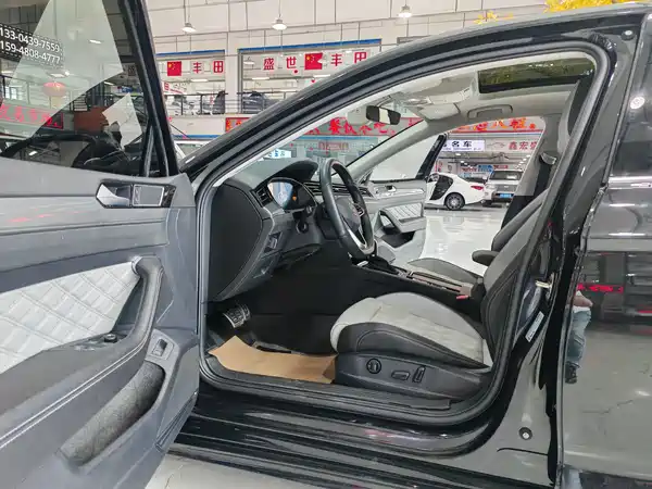 Volkswagen Magotan 2023