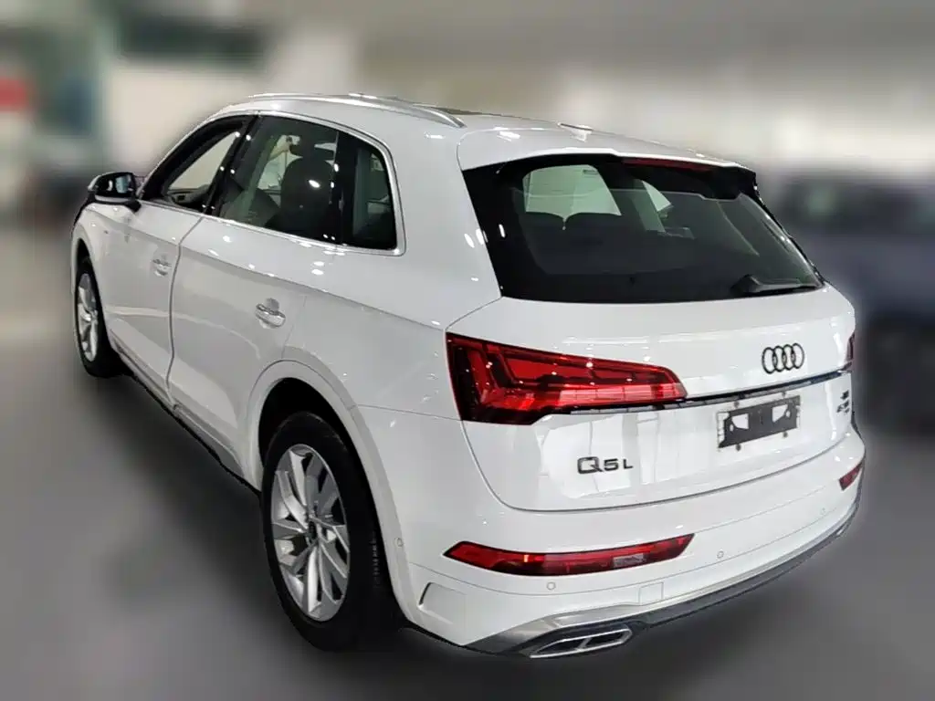 Audi Q5L 2022 — фото 9