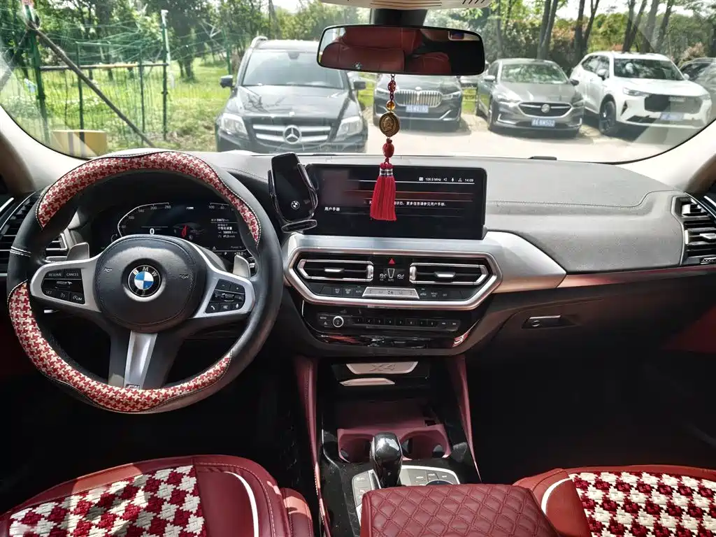 BMW X4 2023 — фото 10