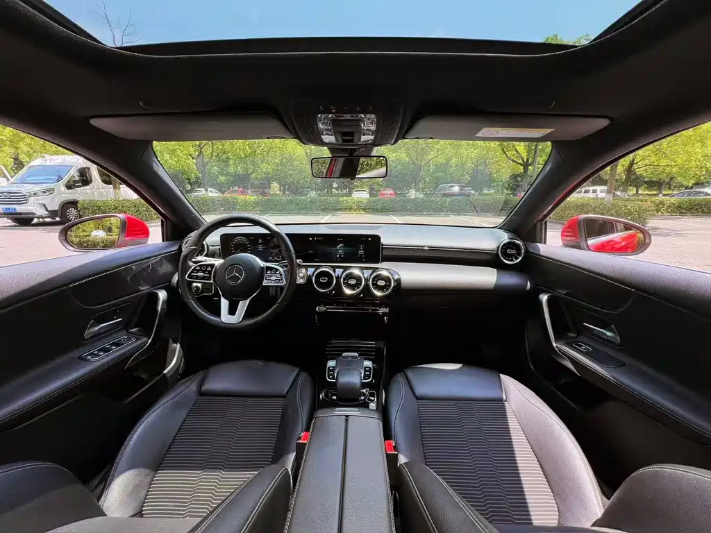 Mercedes-Benz A-Class 2020 — фото 13