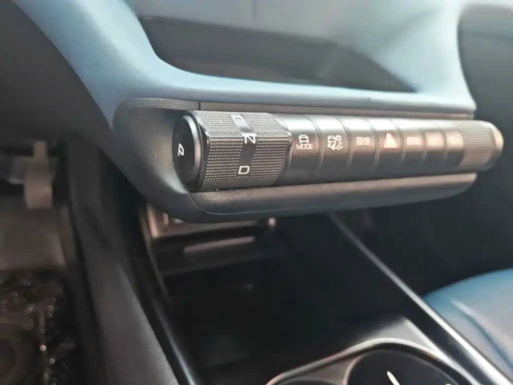 BYD Dolphin 2022 — фото 14