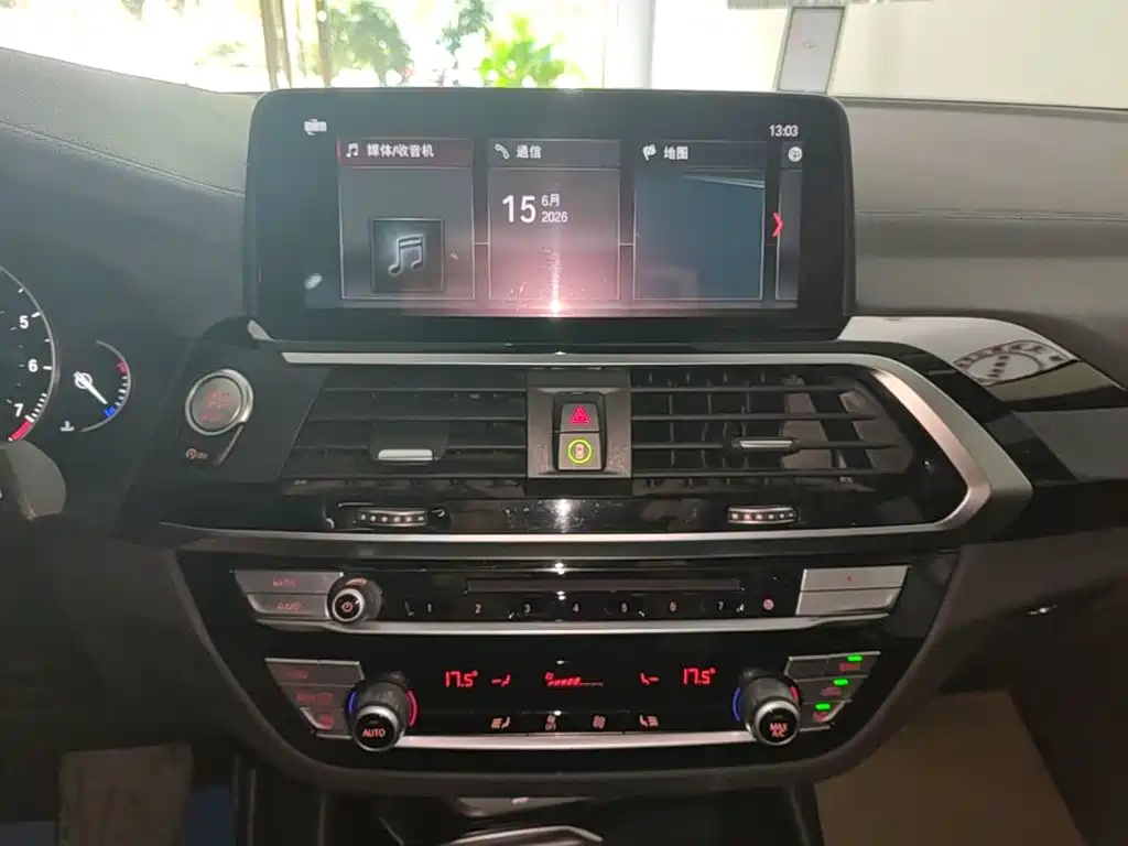 BMW X3 2018 — фото 13
