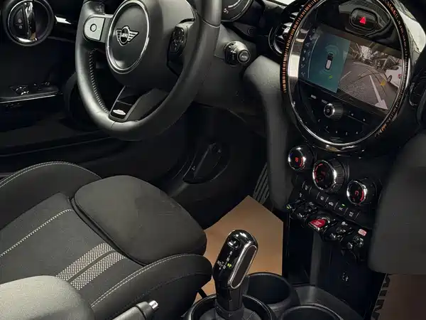 MINI MINI 2022