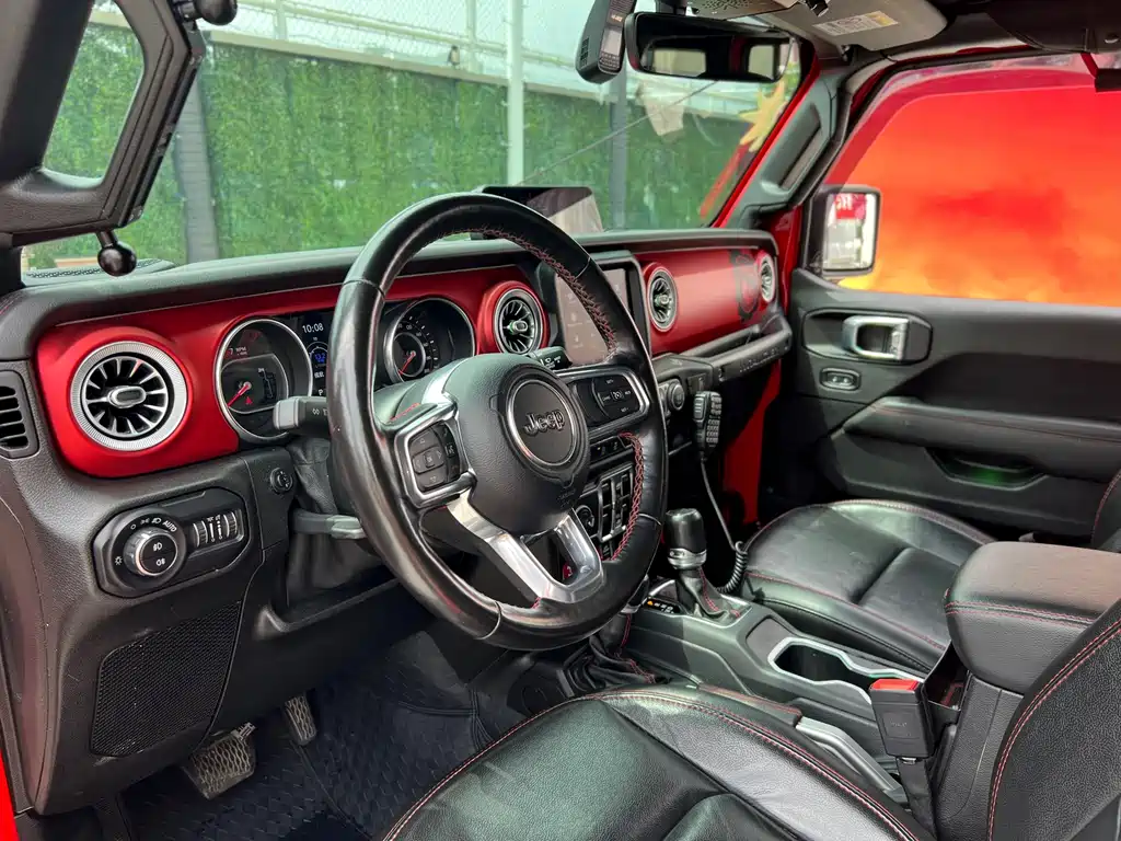 Jeep Wrangler 2021 — фото 11