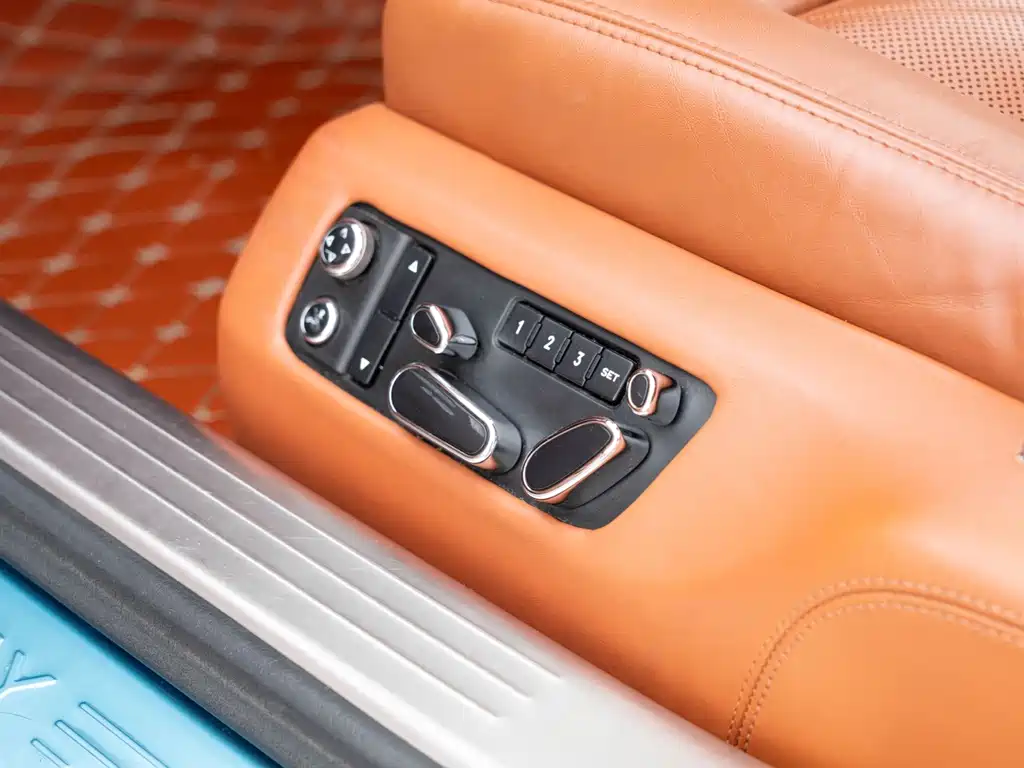 Bentley Flying Spur 2013 — фото 10