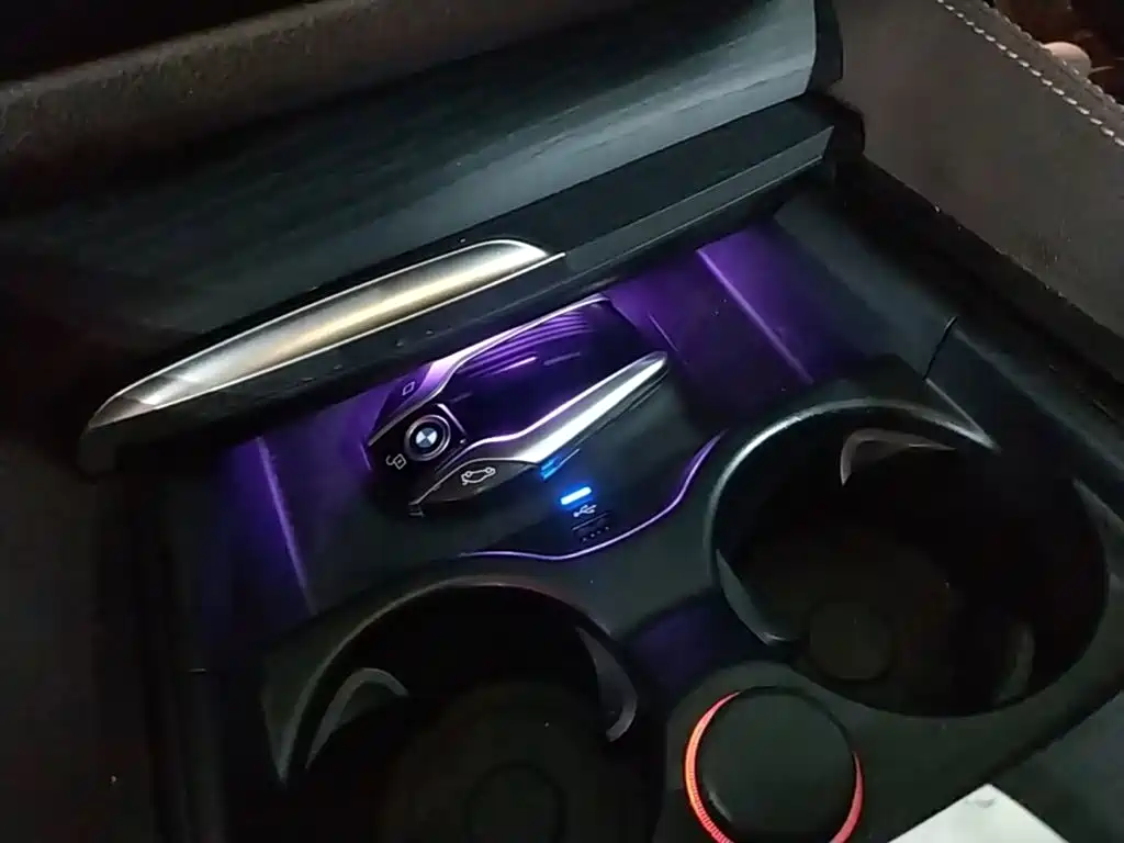 BMW 5 Series New Energy 2021 — фото 17