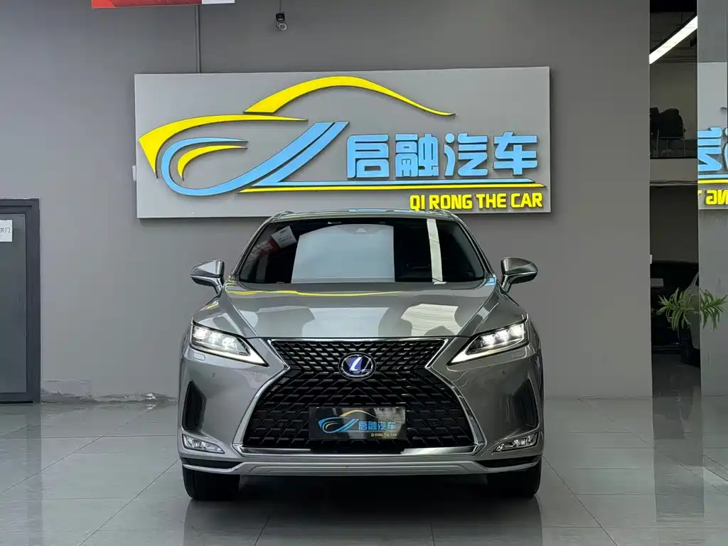 Lexus RX 2021