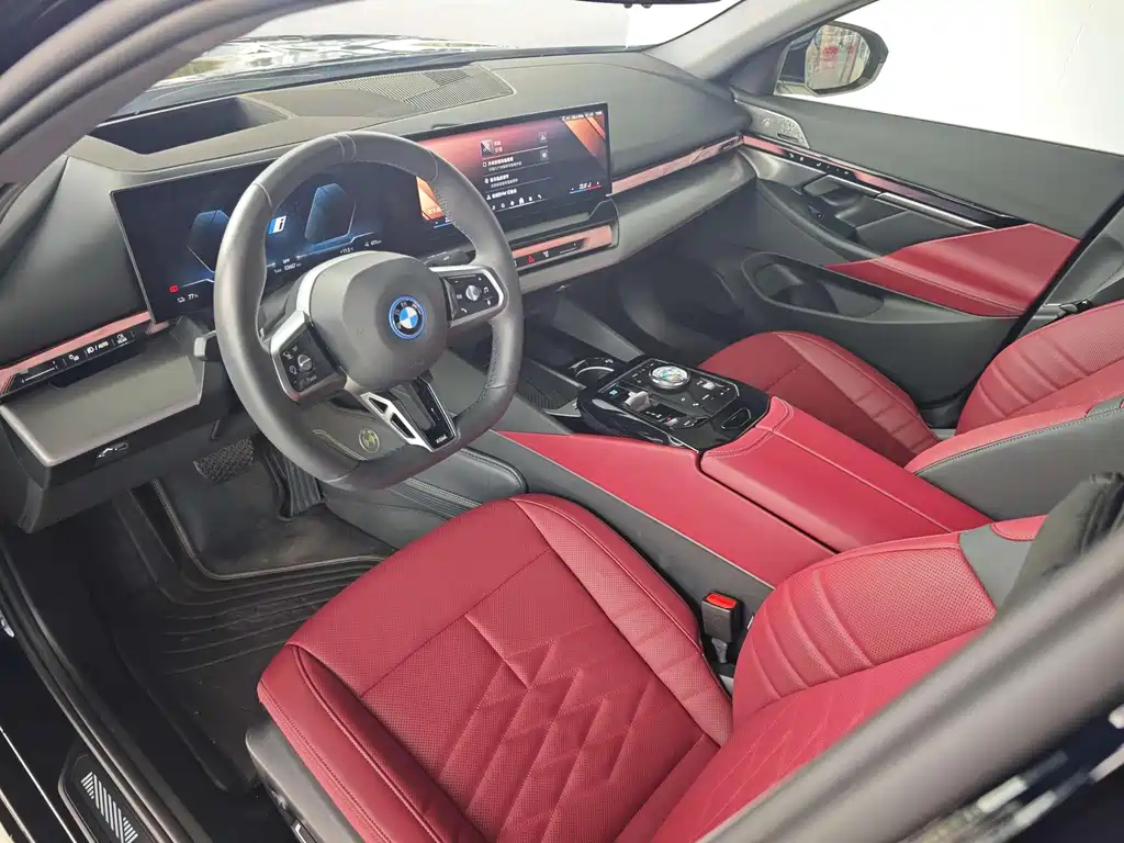 BMW i5 2025 — фото 9