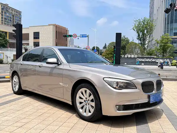 BMW 7 Series 2009