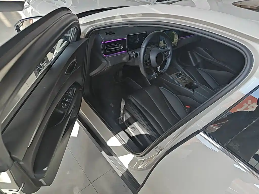BYD Seal 06 2025 — фото 16