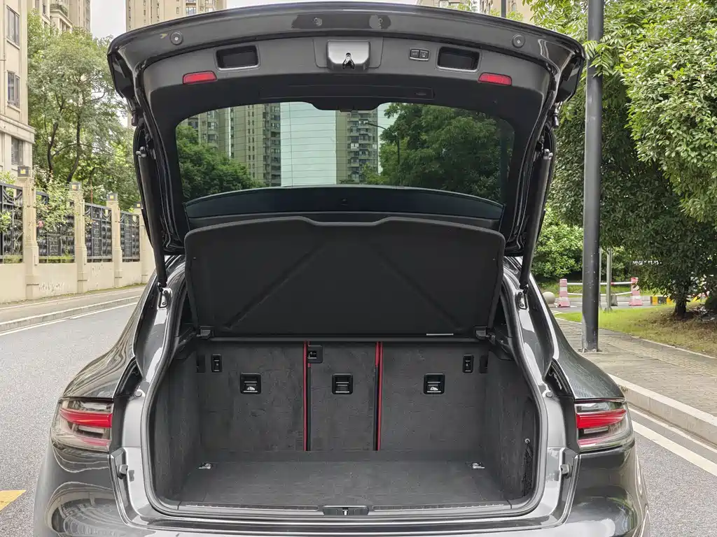 Porsche Macan 2023 — фото 15