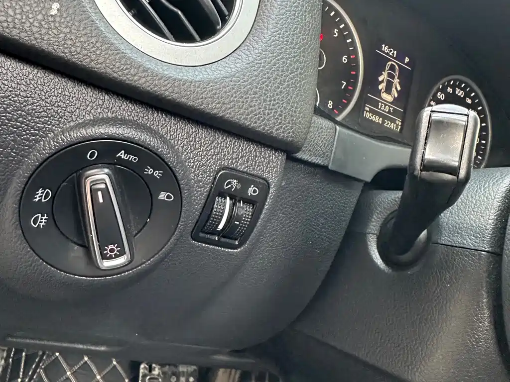 Volkswagen Tiguan 2016 — фото 27