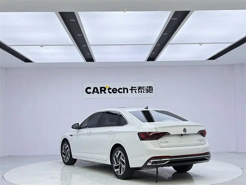 Volkswagen Sagitar 2023