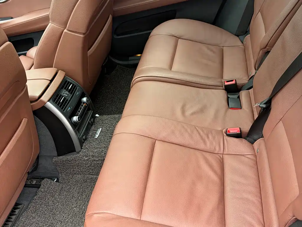 BMW 5 Series GT 2013 — фото 16