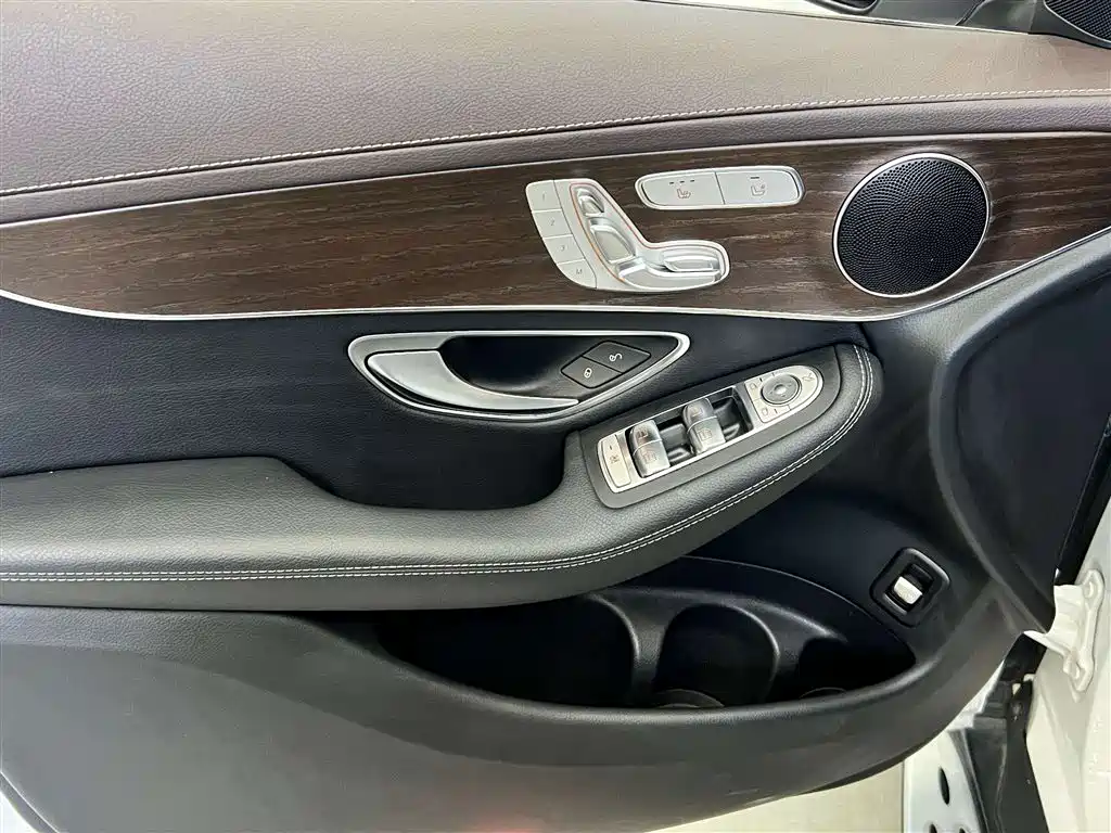 Mercedes-Benz GLC 2023 — фото 26