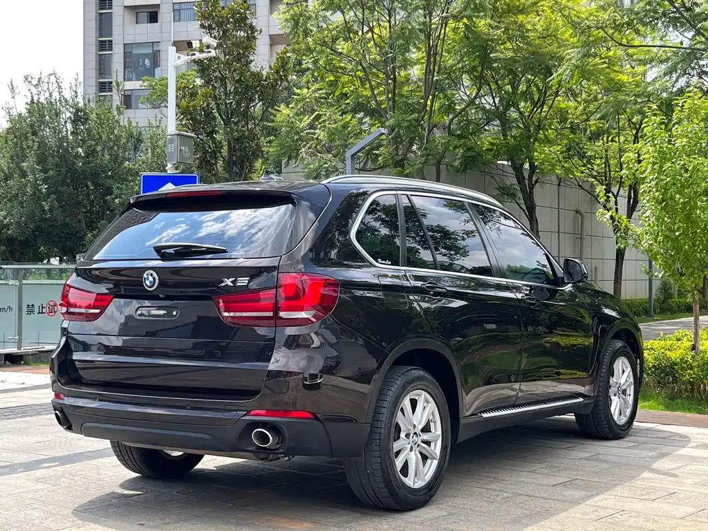 BMW X5 2018 — фото 9