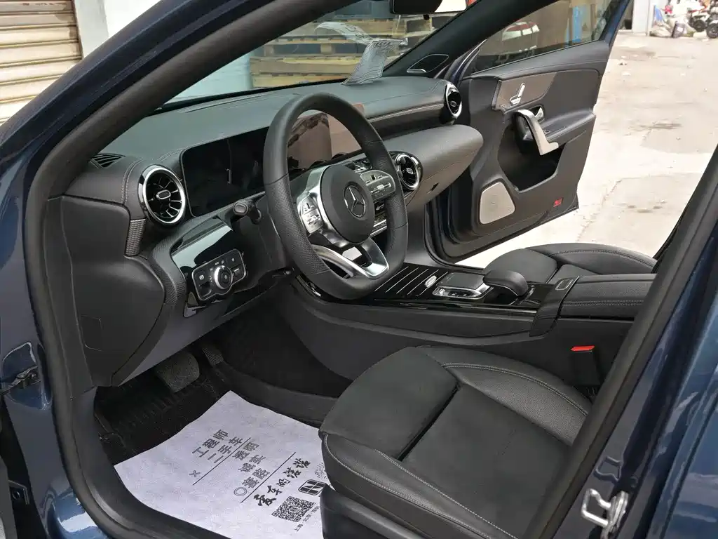 Mercedes-Benz A-Class 2019 — фото 21