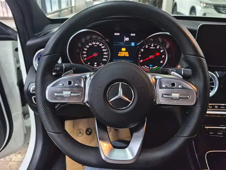 Mercedes-Benz C-Class 2019 — фото 15