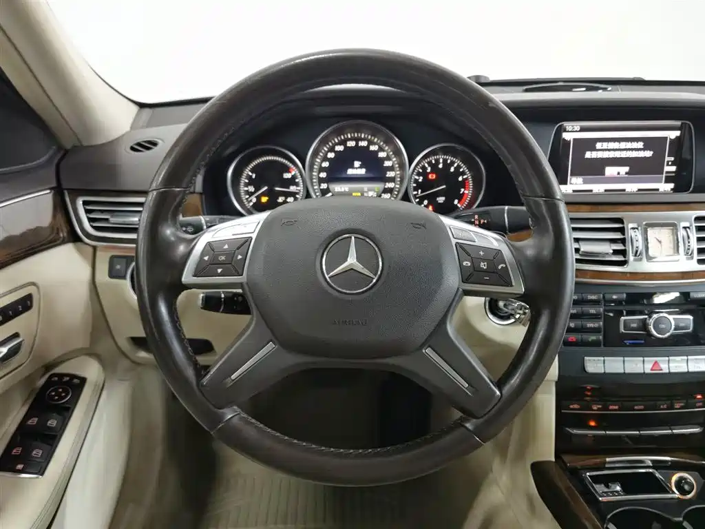 Mercedes-Benz E-Class 2013 — фото 11