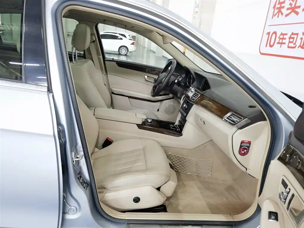 Mercedes-Benz E-Class 2013 — фото 23