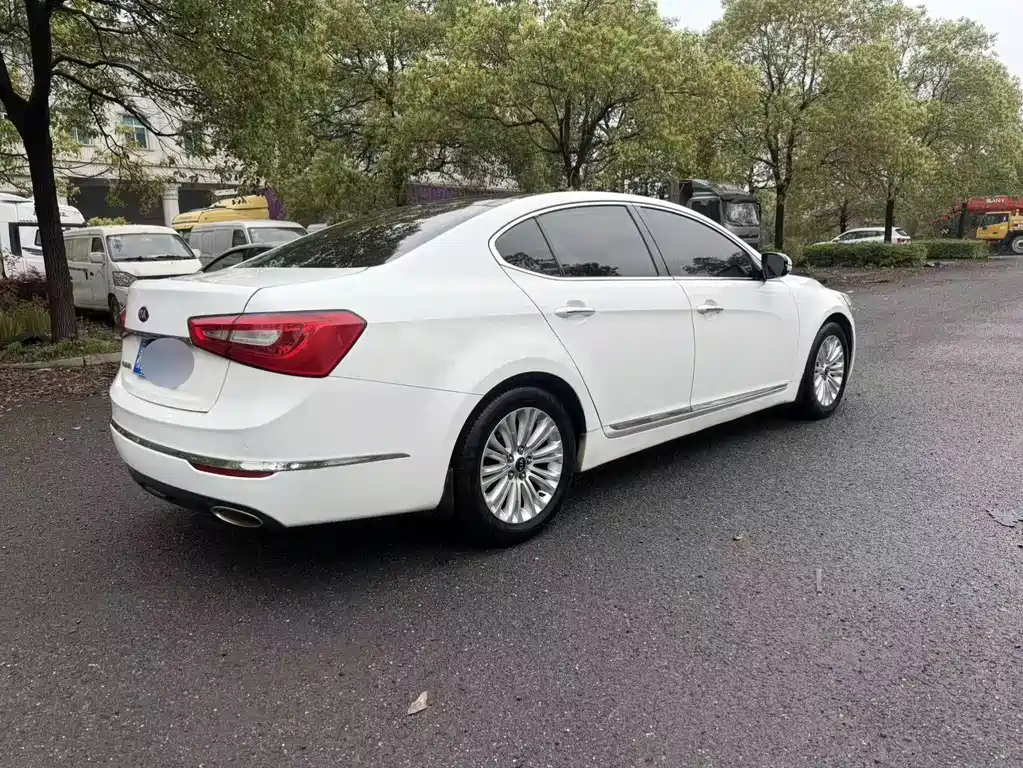 Kia Cadenza 2015 — фото 7