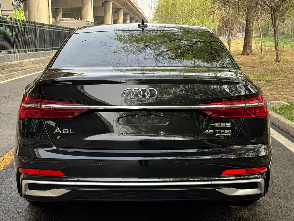 Audi A6L 2023 — фото 15