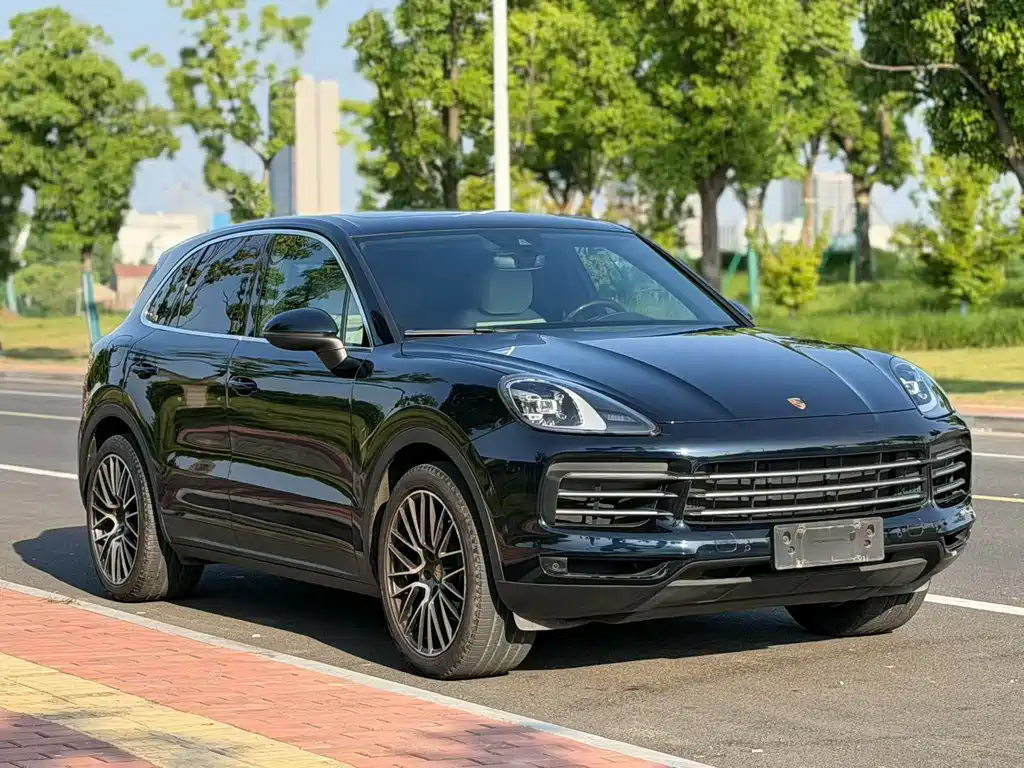 Porsche Cayenne 2021 — фото 3
