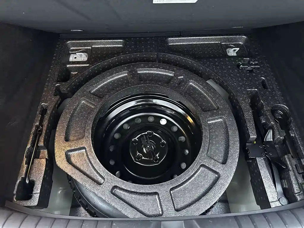 Geely Emgrand S 2022 — фото 17