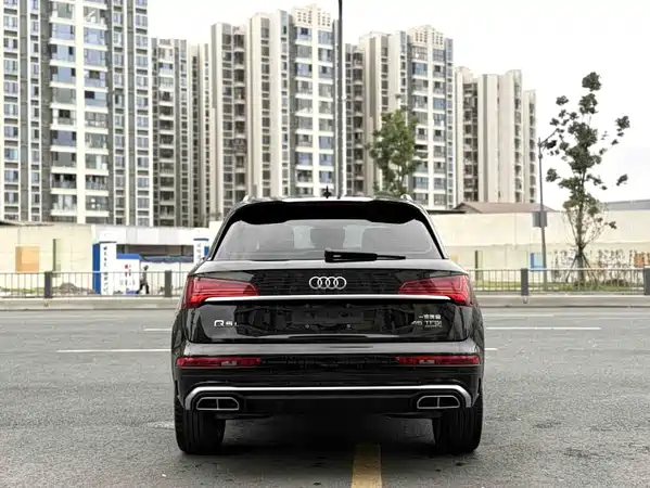 Audi Q5L 2023