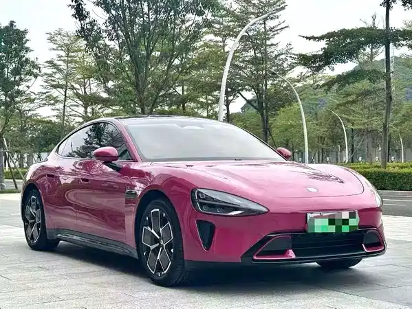 Xiaomi SU7 2024