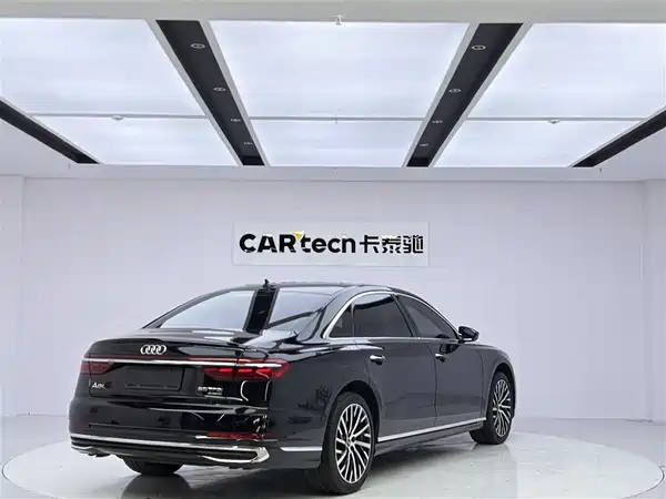 Audi A8 2024