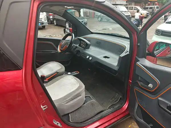 Baojun E100 2018