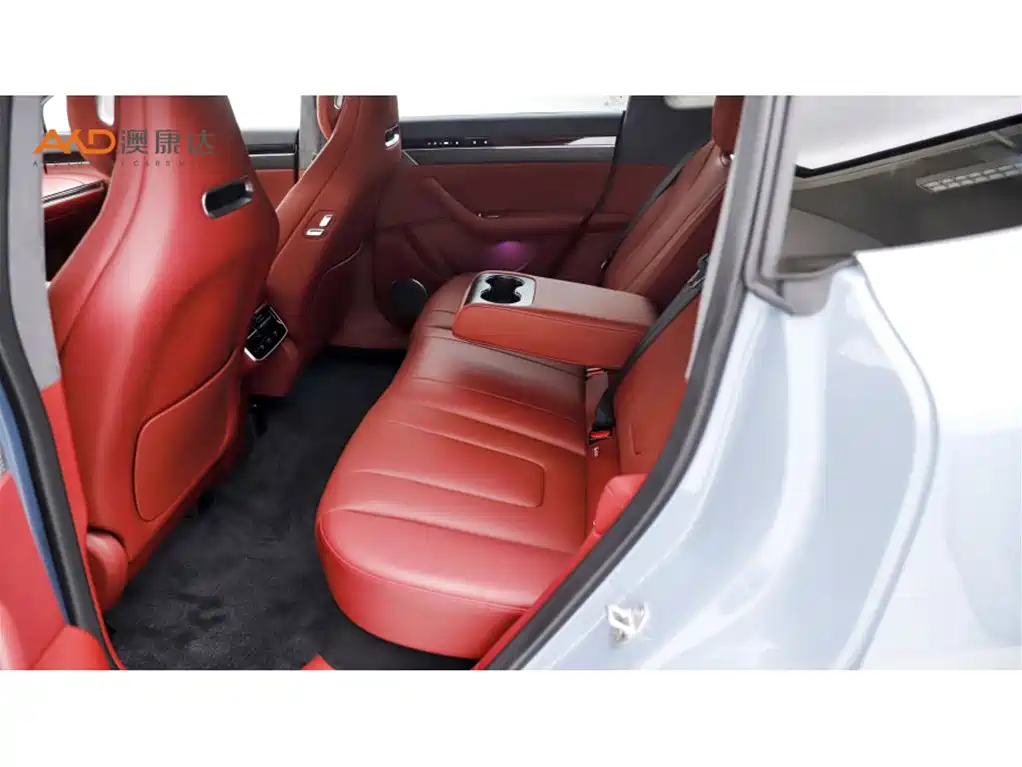 Luxeed Zhijie R7 2025