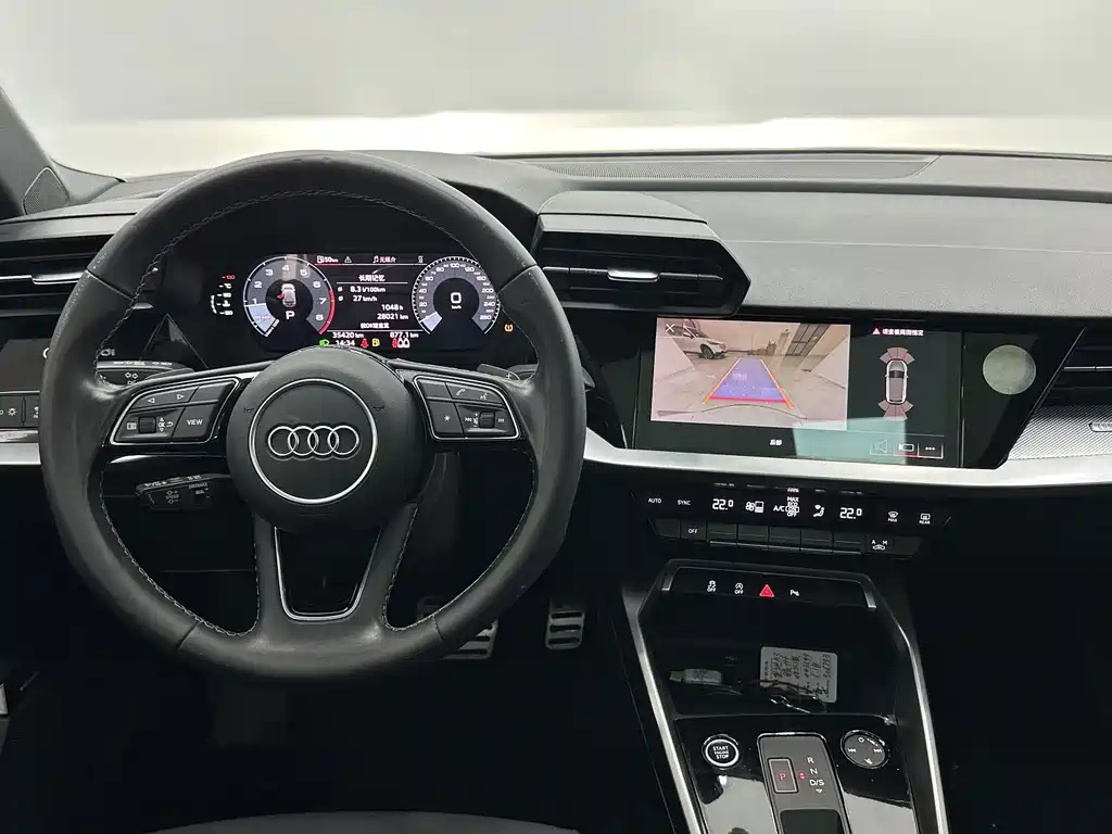 Audi A3 2023 — фото 12