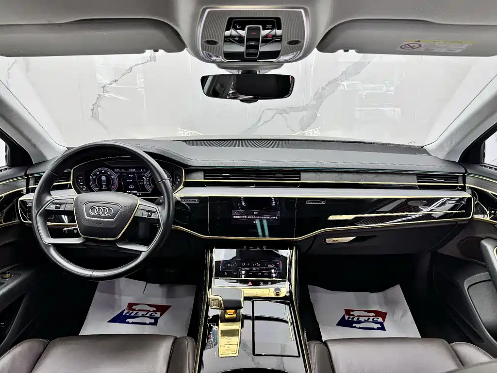 Audi A8 2020 — фото 11