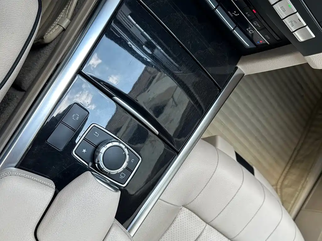 Mercedes-Benz E-Class 2015 — фото 10