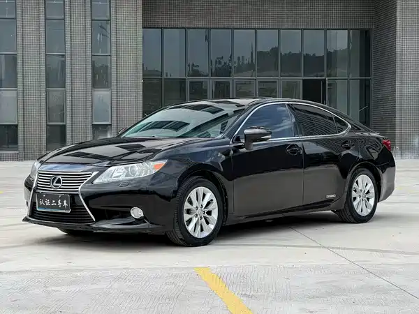 Lexus ES 2013