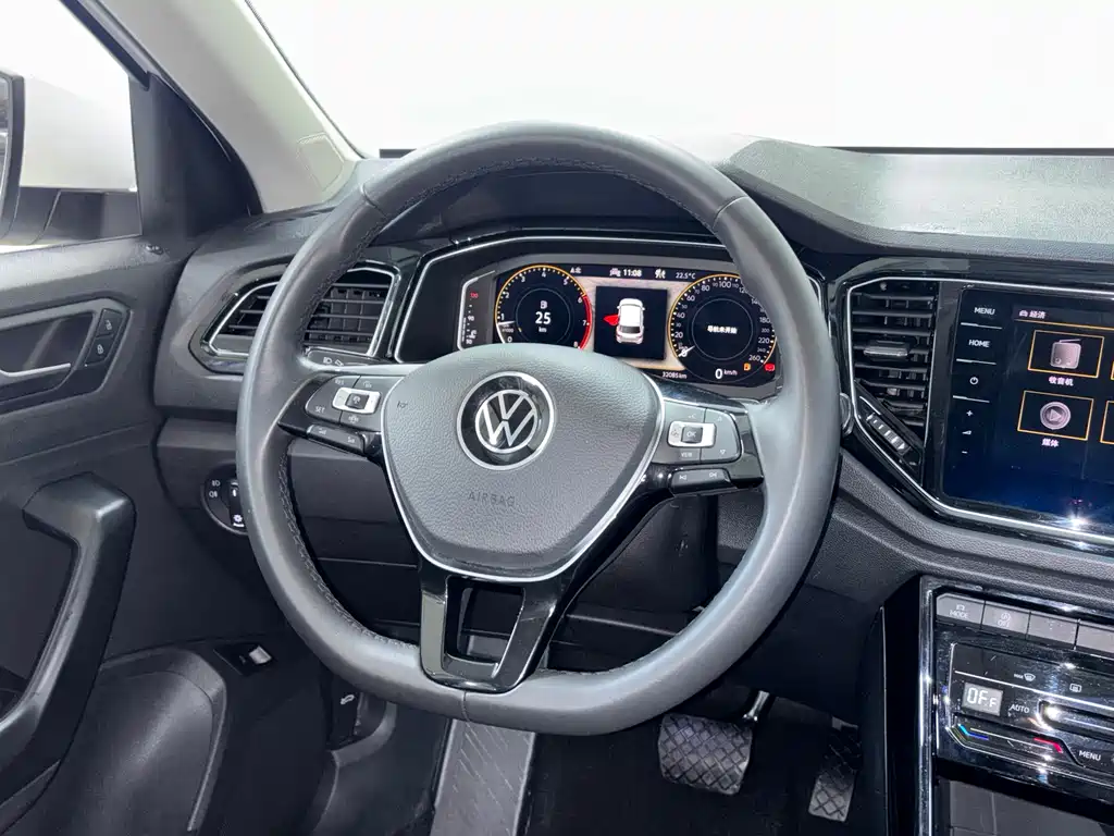 Volkswagen T-Roc 2022 — фото 13