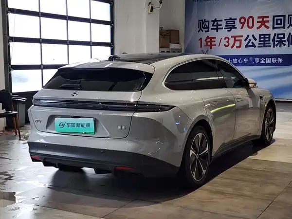 NIO ET5T 2024