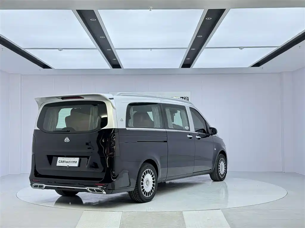 Mercedes-Benz Vito 2023 — фото 5