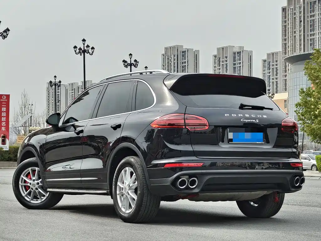 Porsche Cayenne 2018 — фото 10