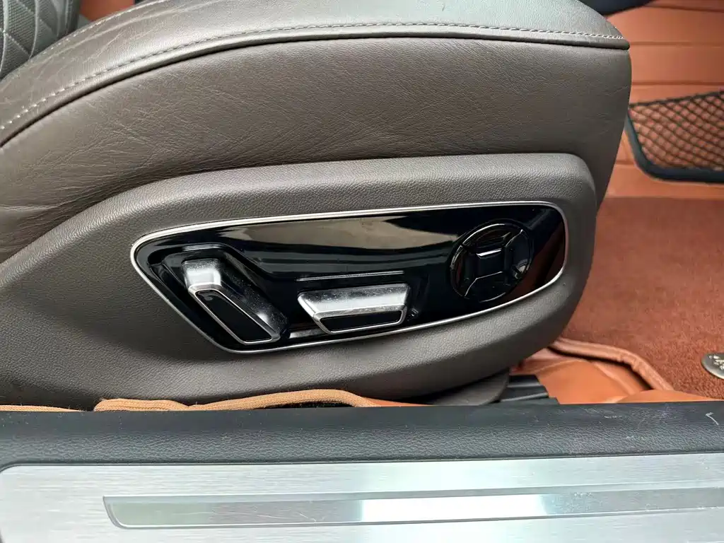 Audi A8 2022