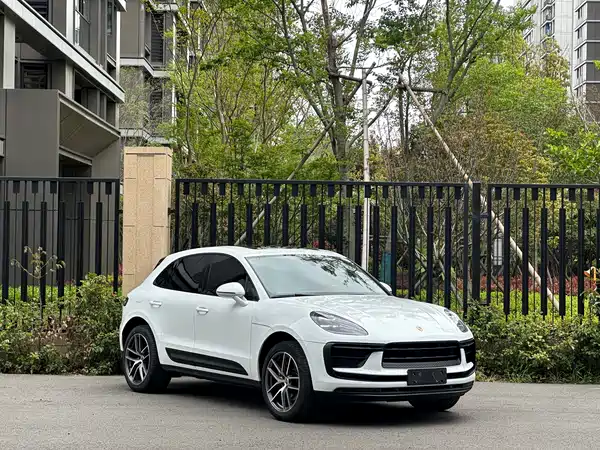 Porsche Macan 2023