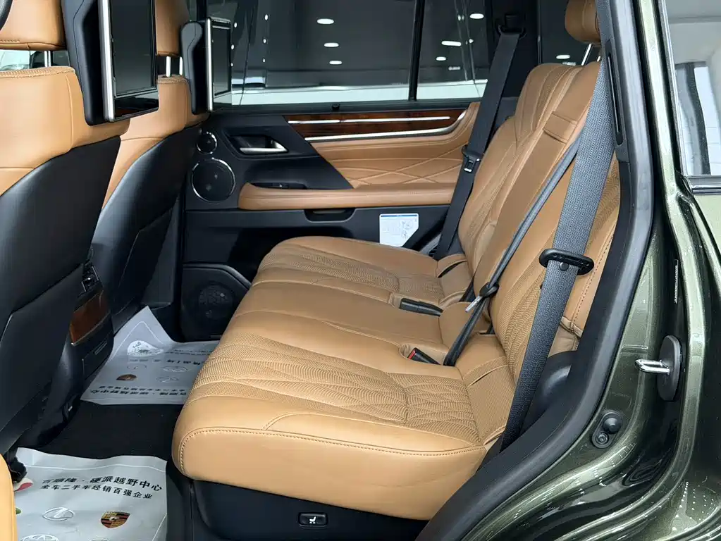 Lexus LX 2023 — фото 10