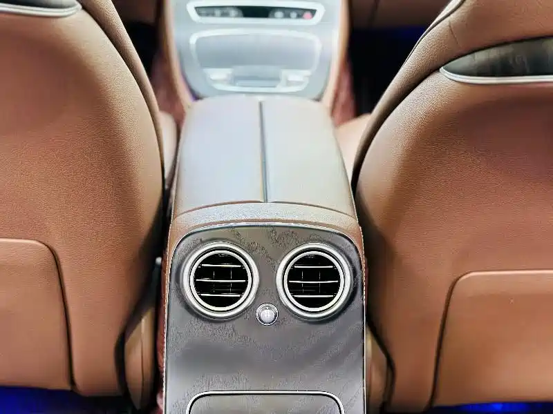Mercedes-Benz E-Class 2019 — фото 8