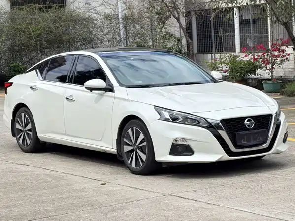 Nissan Teana 2022