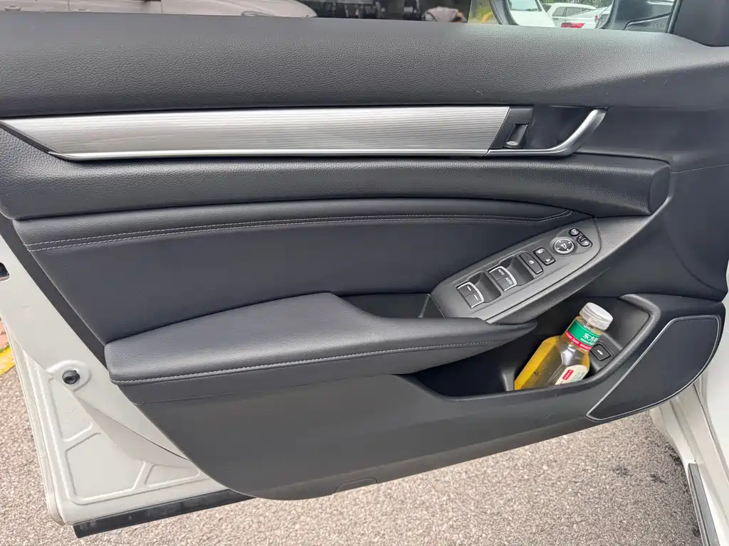 Honda Accord 2021 — фото 15