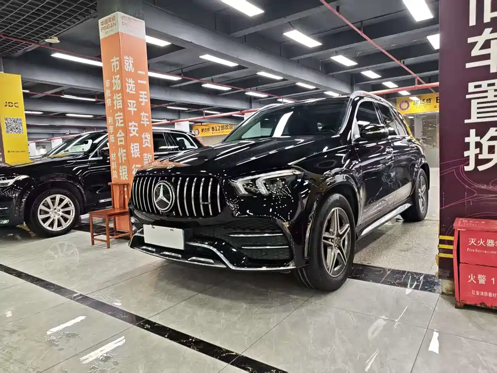 Mercedes-Benz GLE 2023 — фото 1