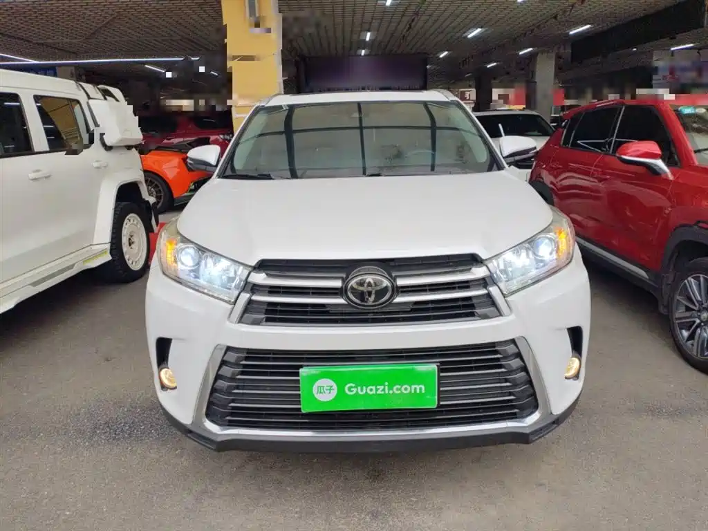 Toyota Highlander 2019 — фото 3